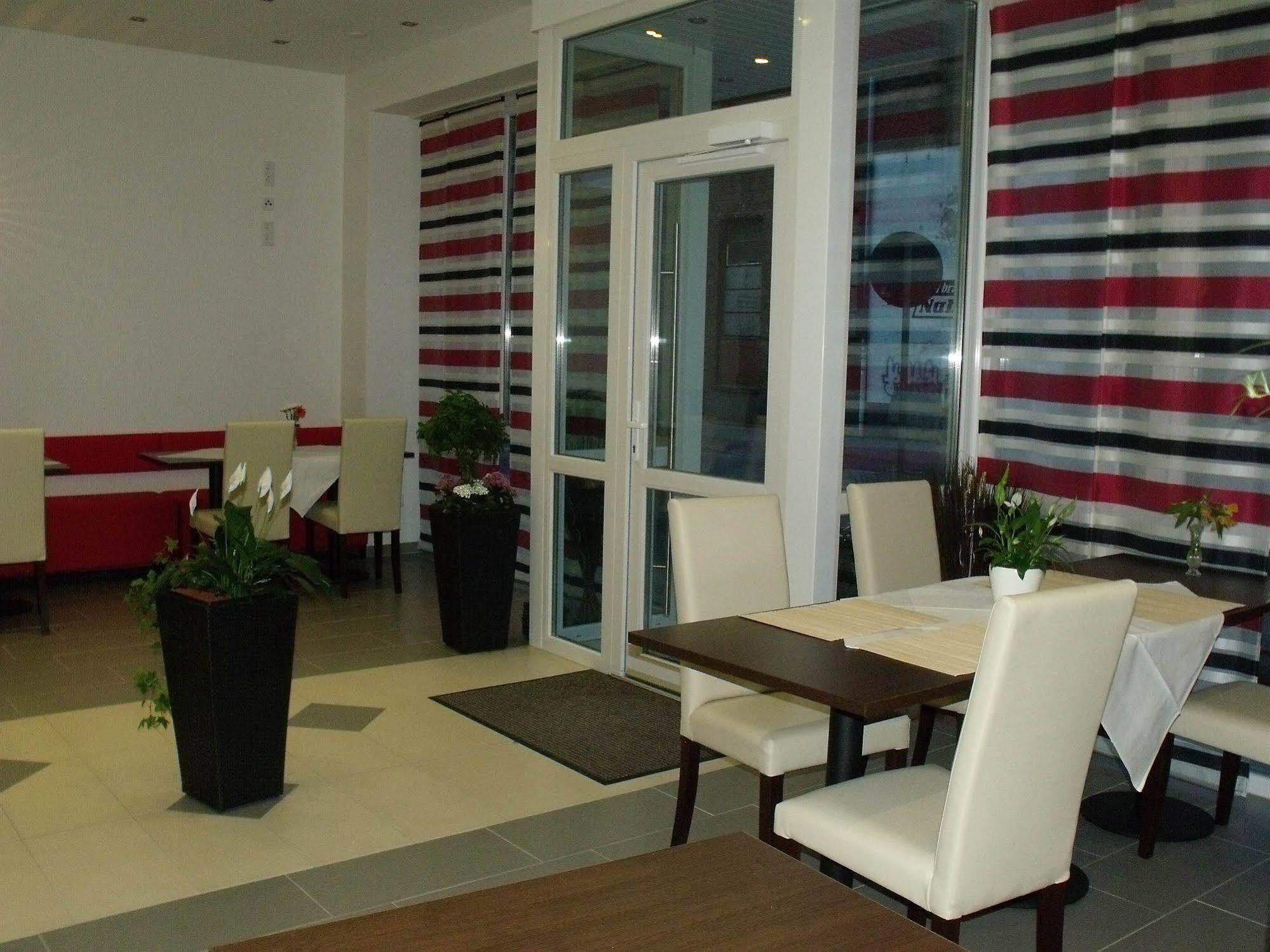 Cityhotel Ahlen Garni Екстер'єр фото
