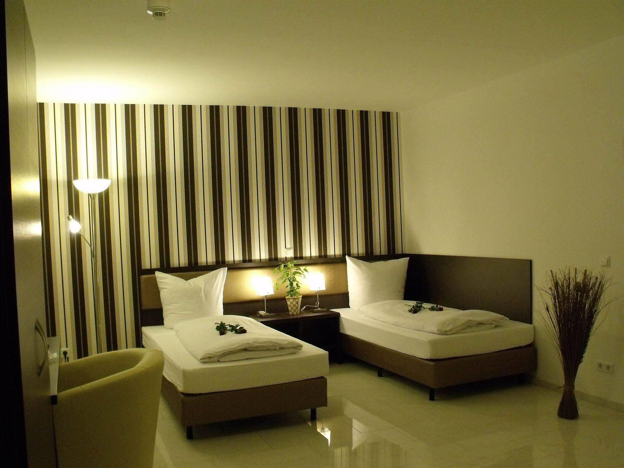 Cityhotel Ahlen Garni Екстер'єр фото