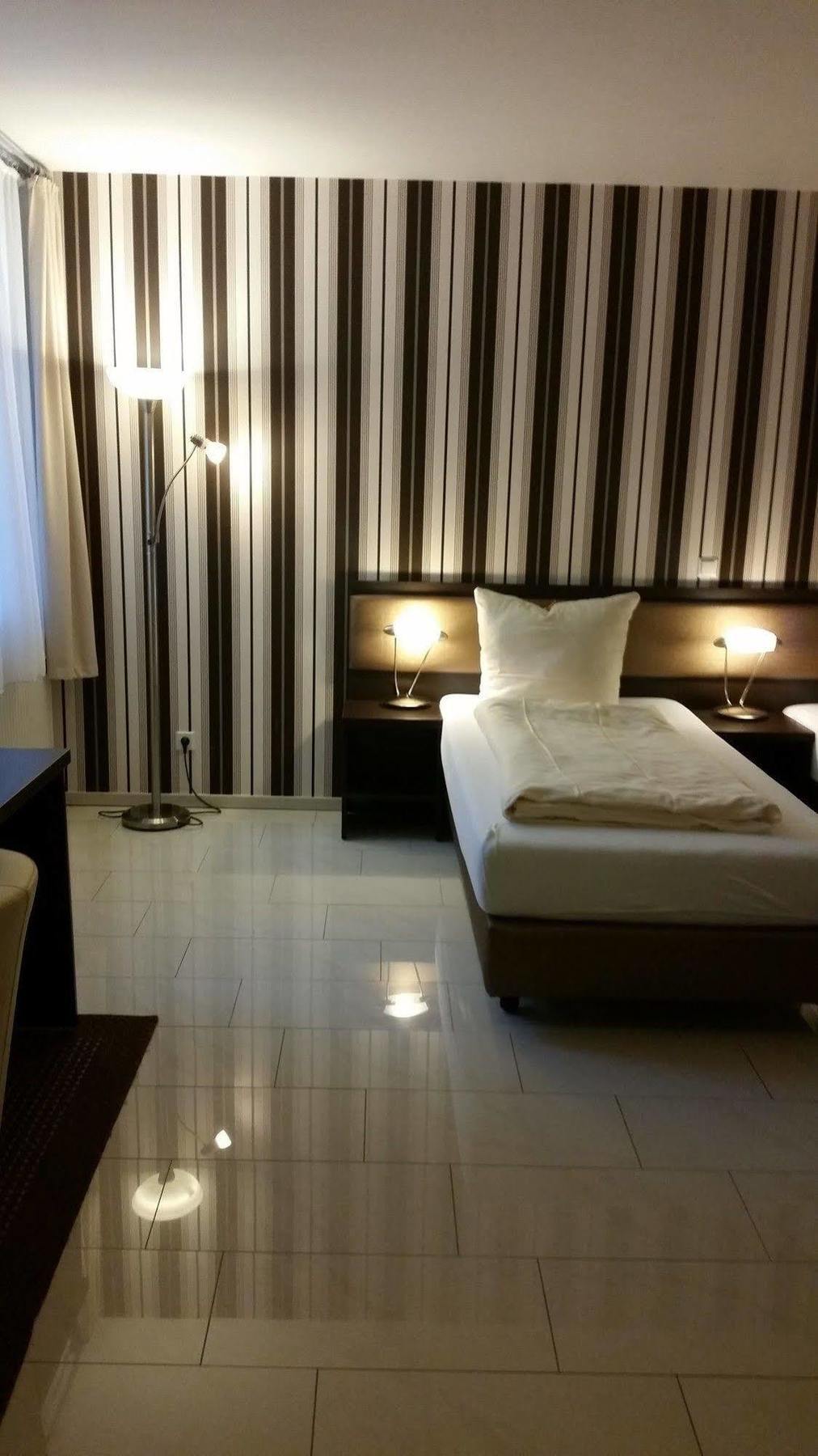 Cityhotel Ahlen Garni Екстер'єр фото
